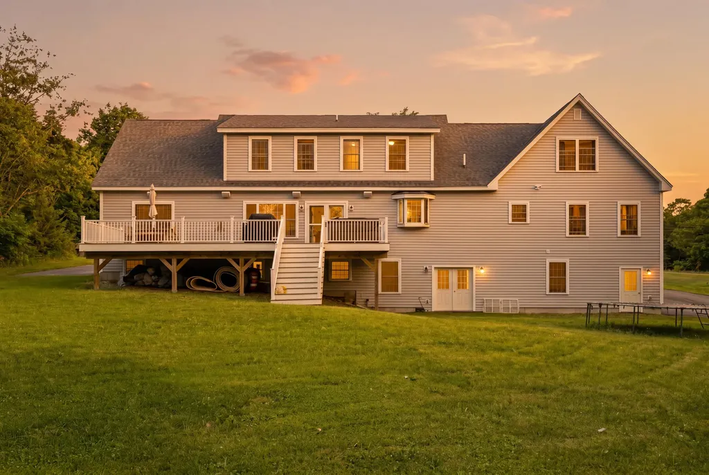 18 Pleasant Point Road Cushing ME 04563