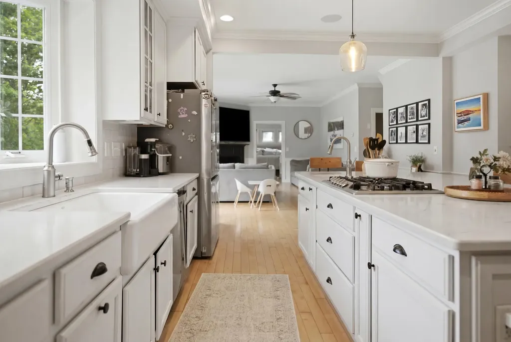 18 Pleasant Point Road Cushing ME 04563