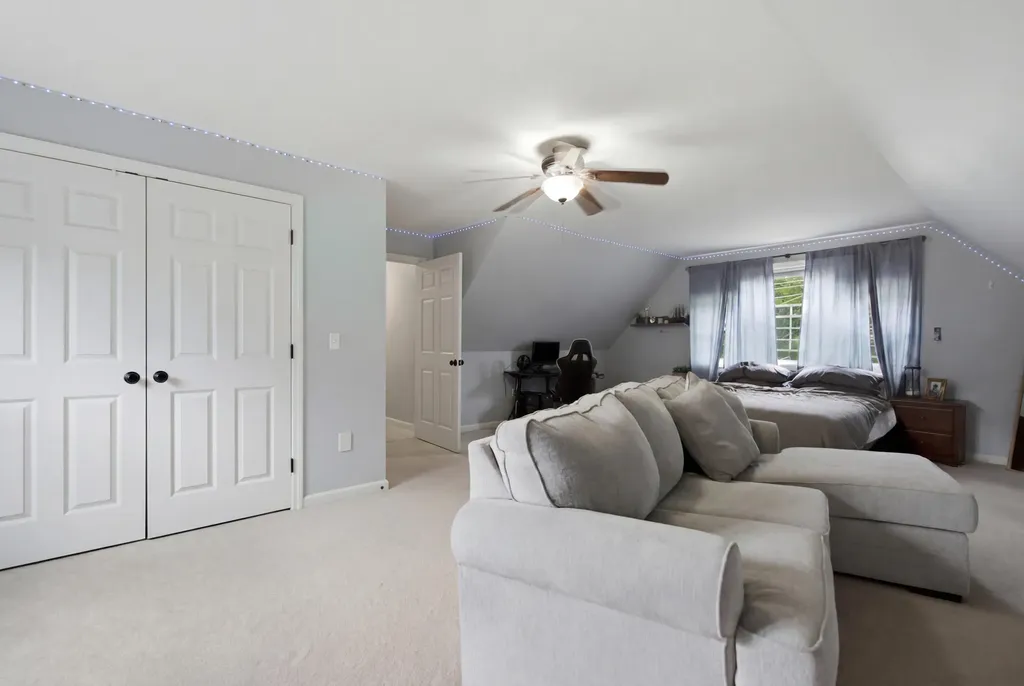 18 Pleasant Point Road Cushing ME 04563