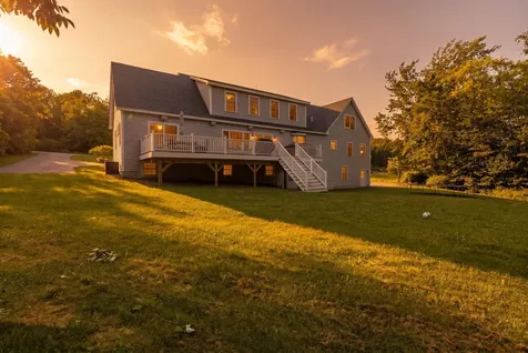 18 Pleasant Point Road Cushing ME 04563