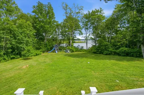 18 Pleasant Point Road Cushing ME 04563