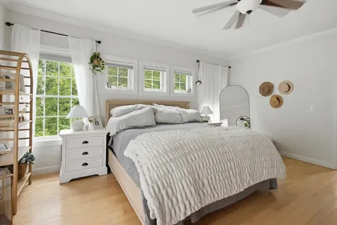 18 Pleasant Point Road Cushing ME 04563
