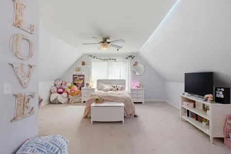 18 Pleasant Point Road Cushing ME 04563