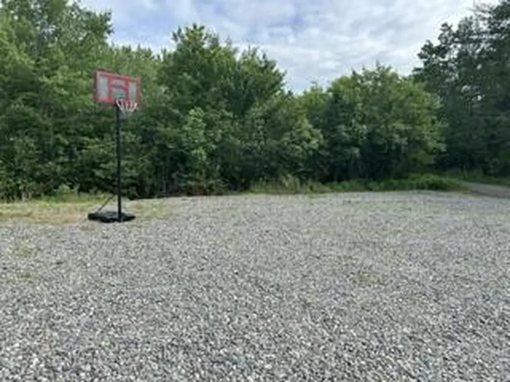 2103 Maine 46 Bucksport ME 04416