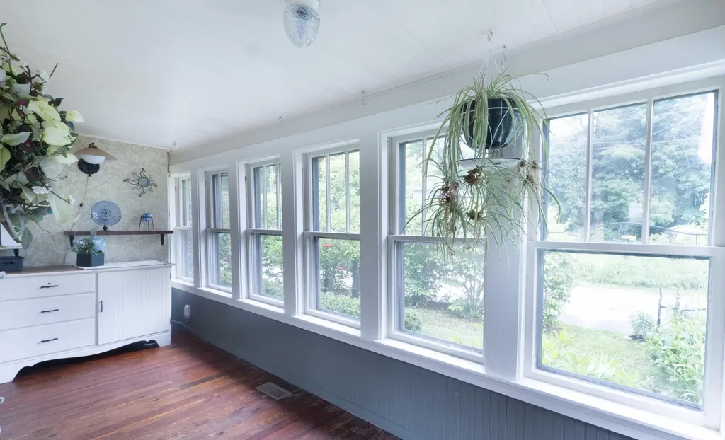 8 Auburn Street Sanford ME 04083