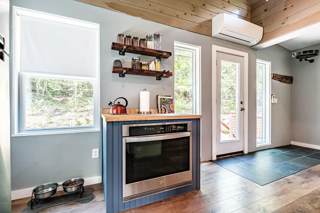 179 Hunter Road Dresden ME 04342