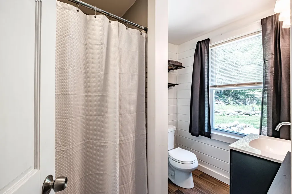 179 Hunter Road Dresden ME 04342