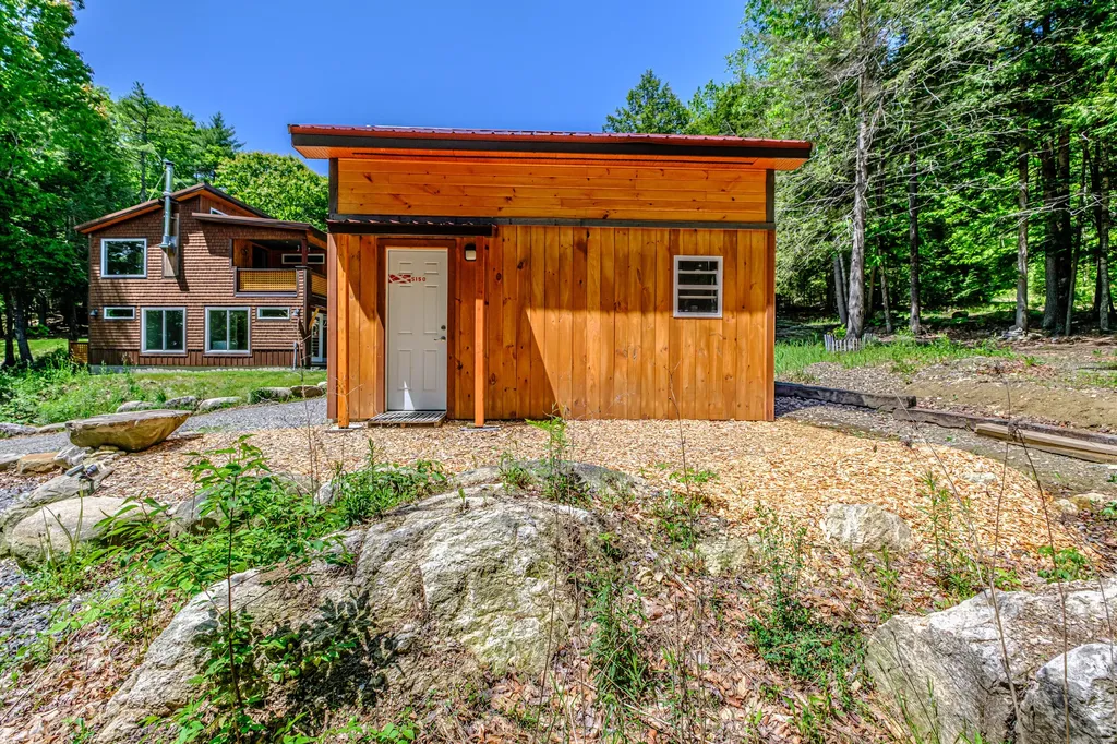 179 Hunter Road Dresden ME 04342