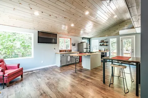 179 Hunter Road Dresden ME 04342