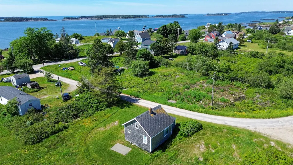 11 Faulkingham Street Jonesport ME 04649