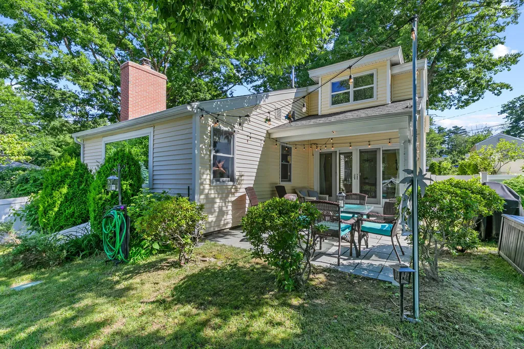 27 Somerset Avenue Old Orchard Beach ME 04064