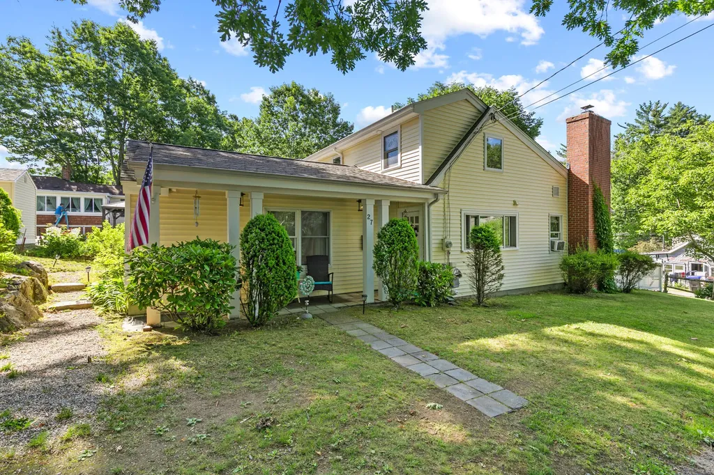 27 Somerset Avenue Old Orchard Beach ME 04064