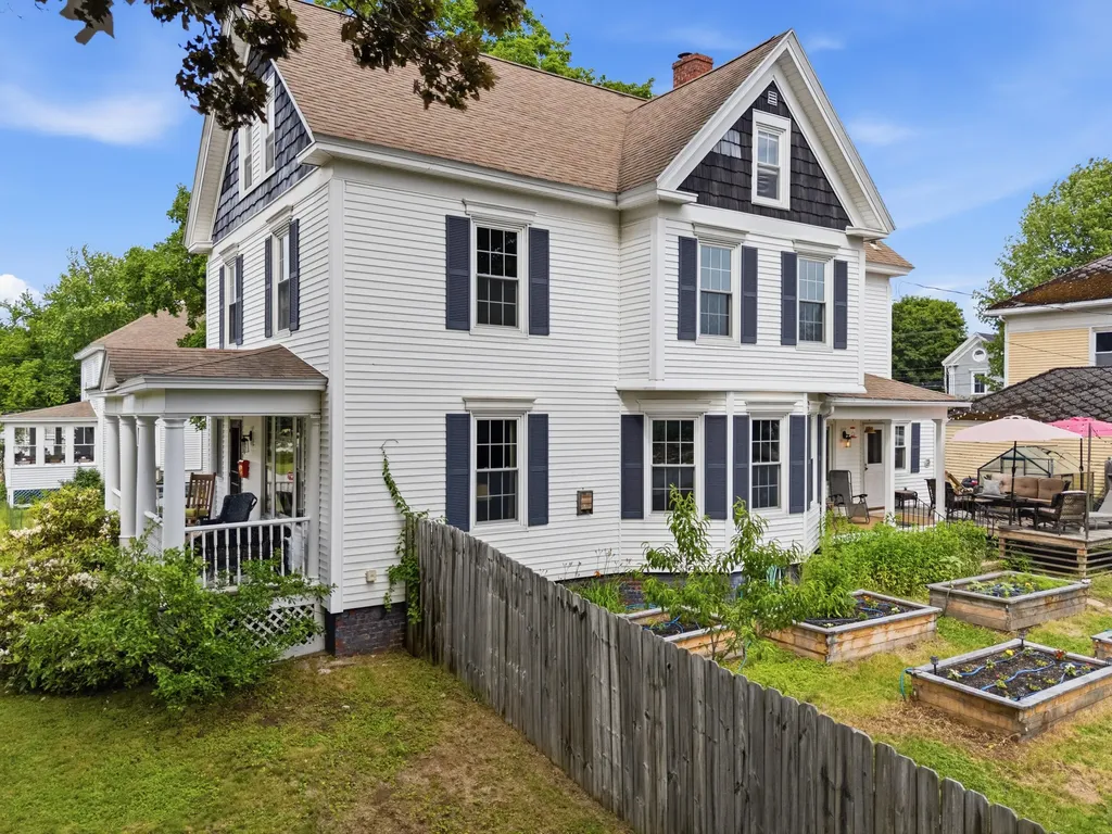 17 Addison Street Lisbon ME 04252