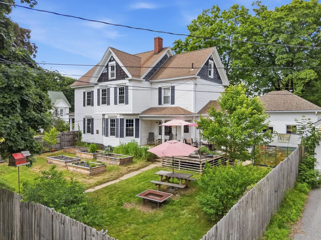 17 Addison Street Lisbon ME 04252