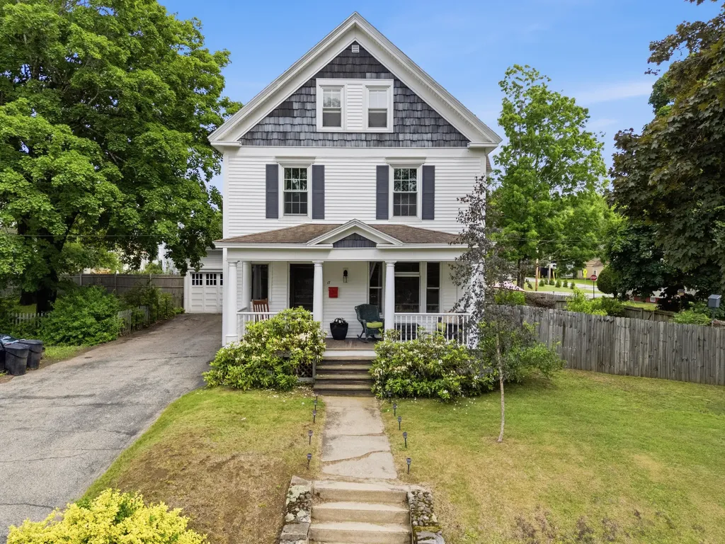 17 Addison Street Lisbon ME 04252