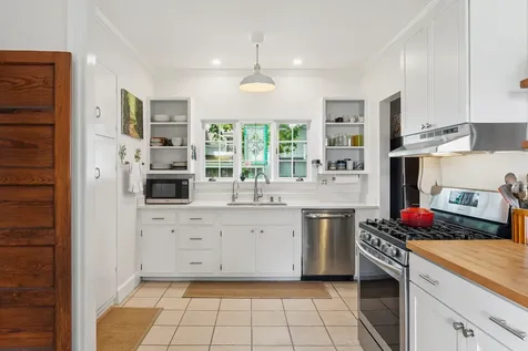 17 Addison Street Lisbon ME 04252