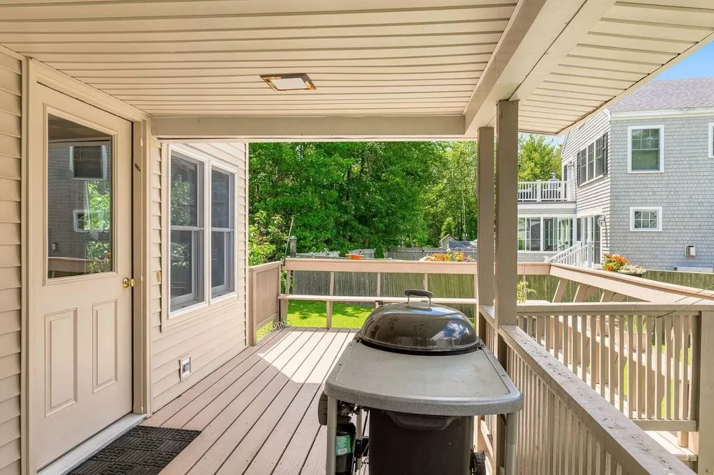 6 Proctor Avenue Kennebunkport ME 04046