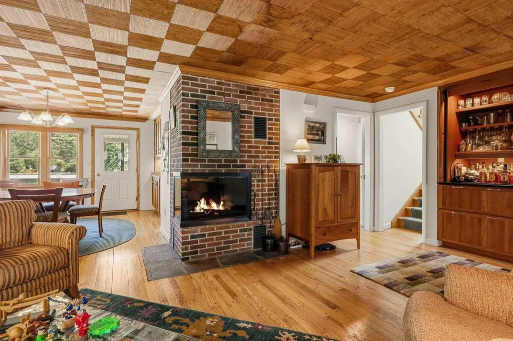 6 Proctor Avenue N Kennebunkport ME 04046
