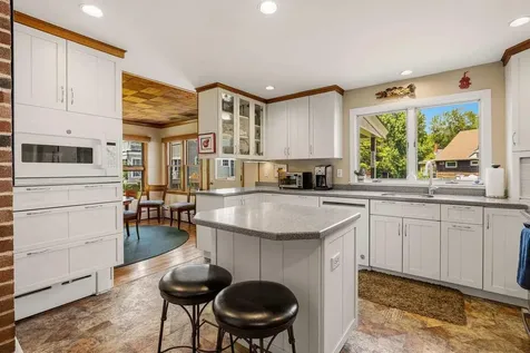 6 Proctor Avenue N Kennebunkport ME 04046