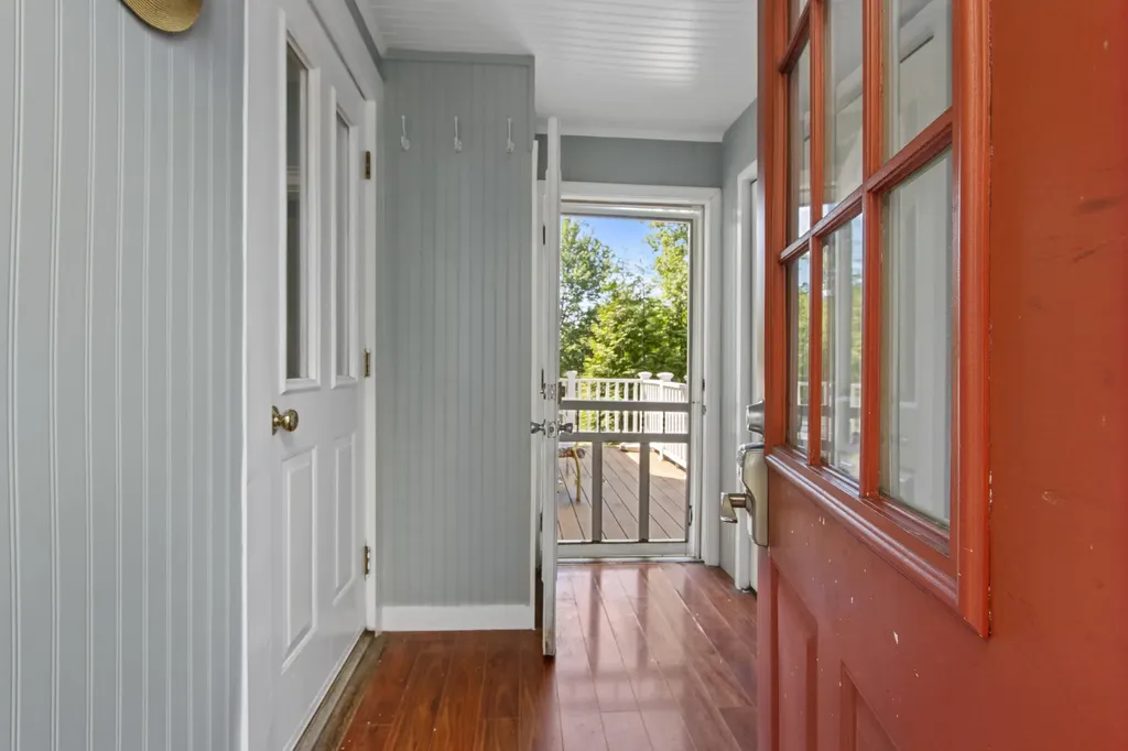 1584 Broadway South Portland ME 04106