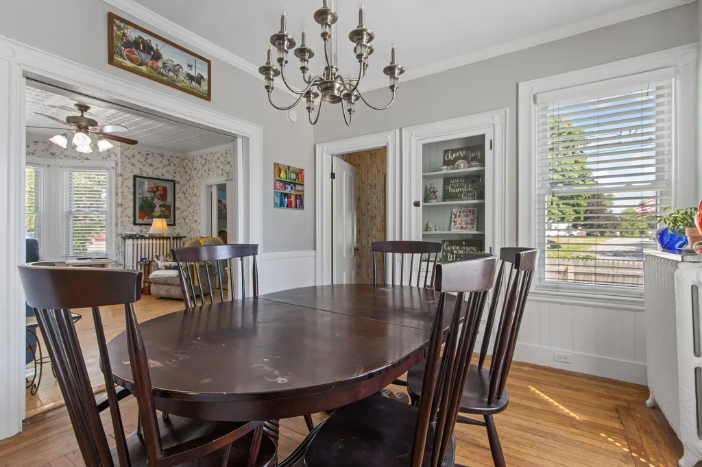 1584 Broadway South Portland ME 04106