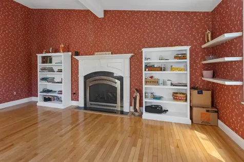 1584 Broadway South Portland ME 04106
