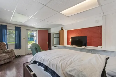 1584 Broadway South Portland ME 04106
