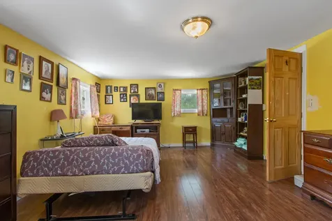 1584 Broadway South Portland ME 04106