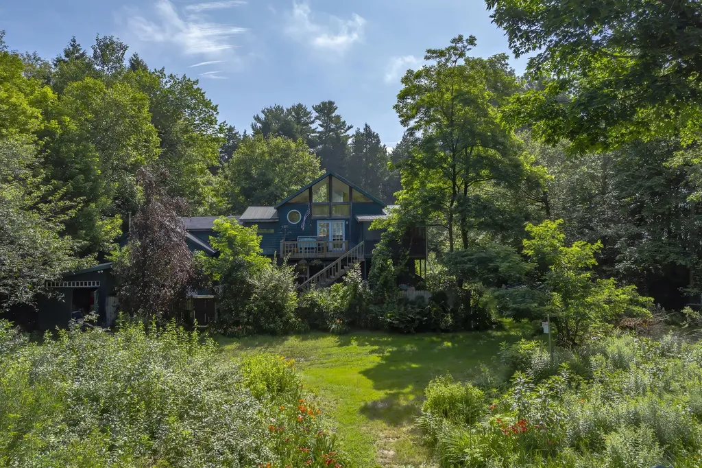 310 Peninsula Drive Mariaville ME 04605
