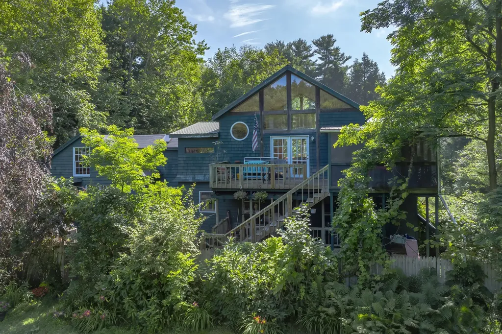 310 Peninsula Drive Mariaville ME 04605