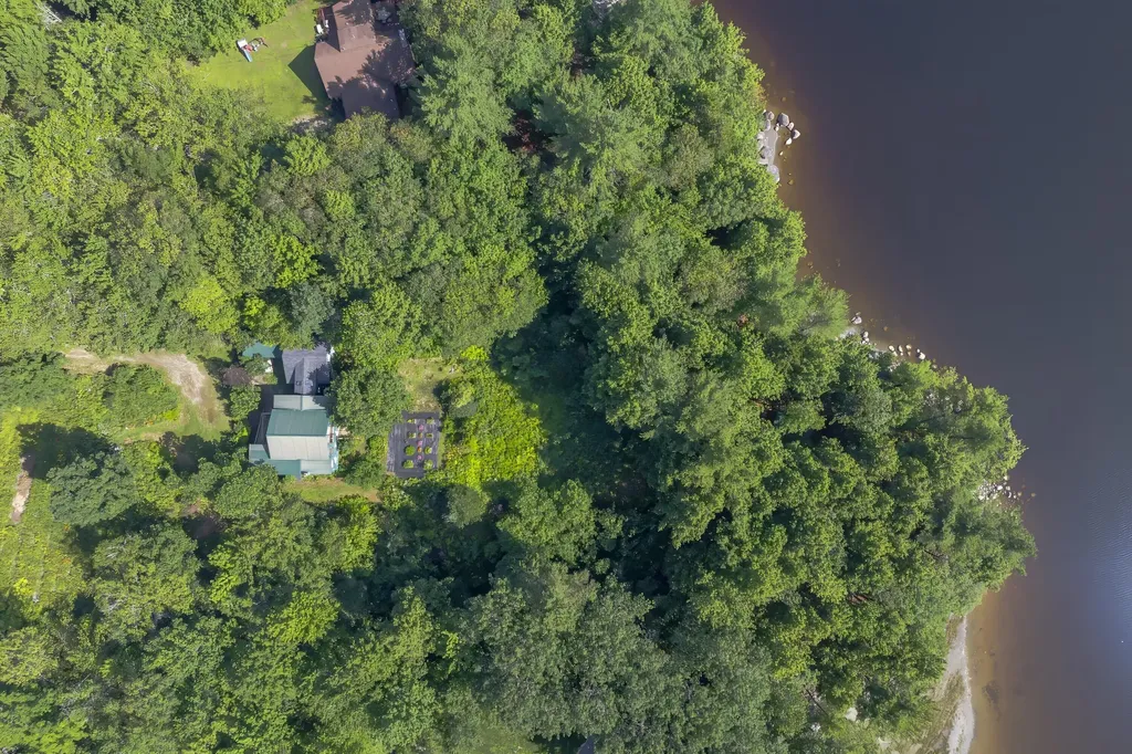 310 Peninsula Drive Mariaville ME 04605