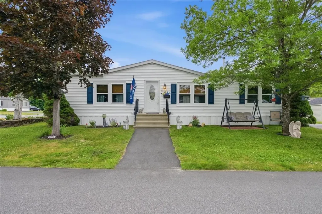 11 Fox Run Drive Lewiston ME 04240