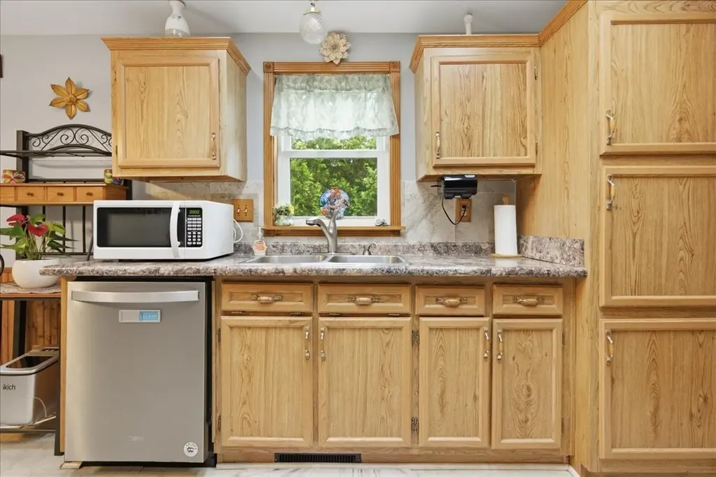 11 Fox Run Drive Lewiston ME 04240