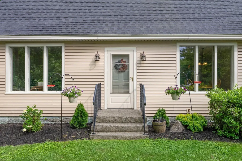 497 Allen Road Pownal ME 04069
