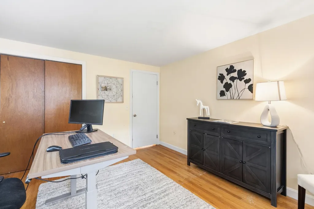147 Pinecrest Road Portland ME 04102
