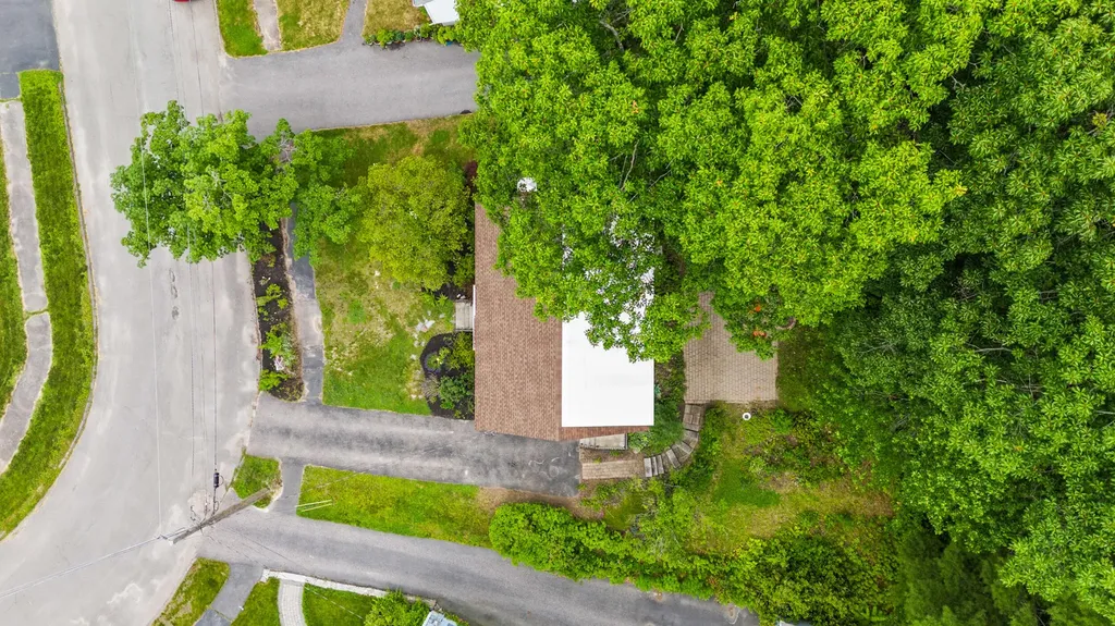 147 Pinecrest Road Portland ME 04102