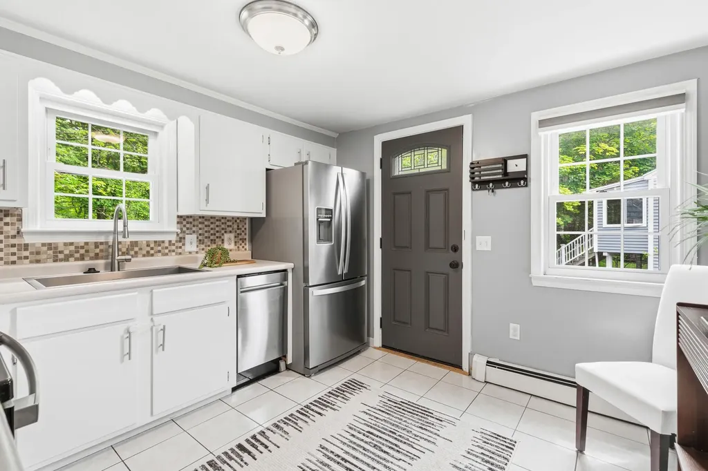 147 Pinecrest Road Portland ME 04102