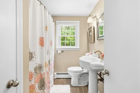 147 Pinecrest Road Portland ME 04102