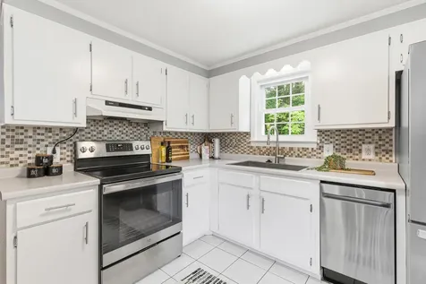 147 Pinecrest Road Portland ME 04102