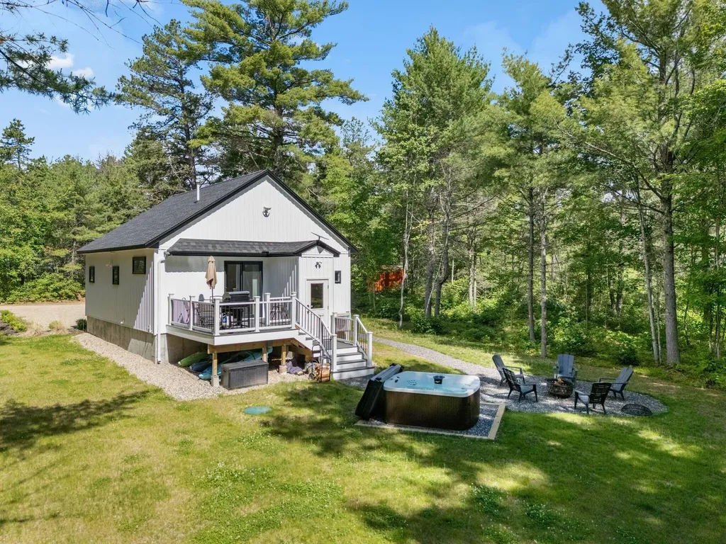 69 Bernier Lane Waterboro ME 04087