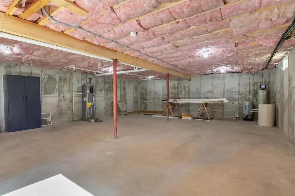 69 Bernier Lane Waterboro ME 04087