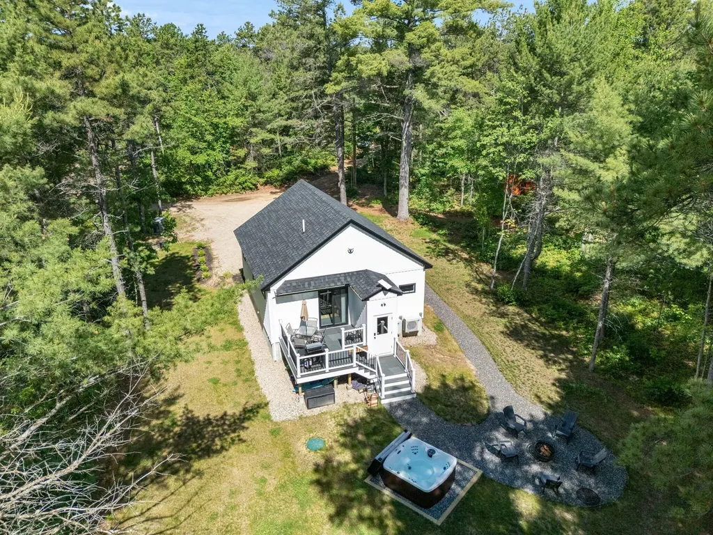 69 Bernier Lane Waterboro ME 04087