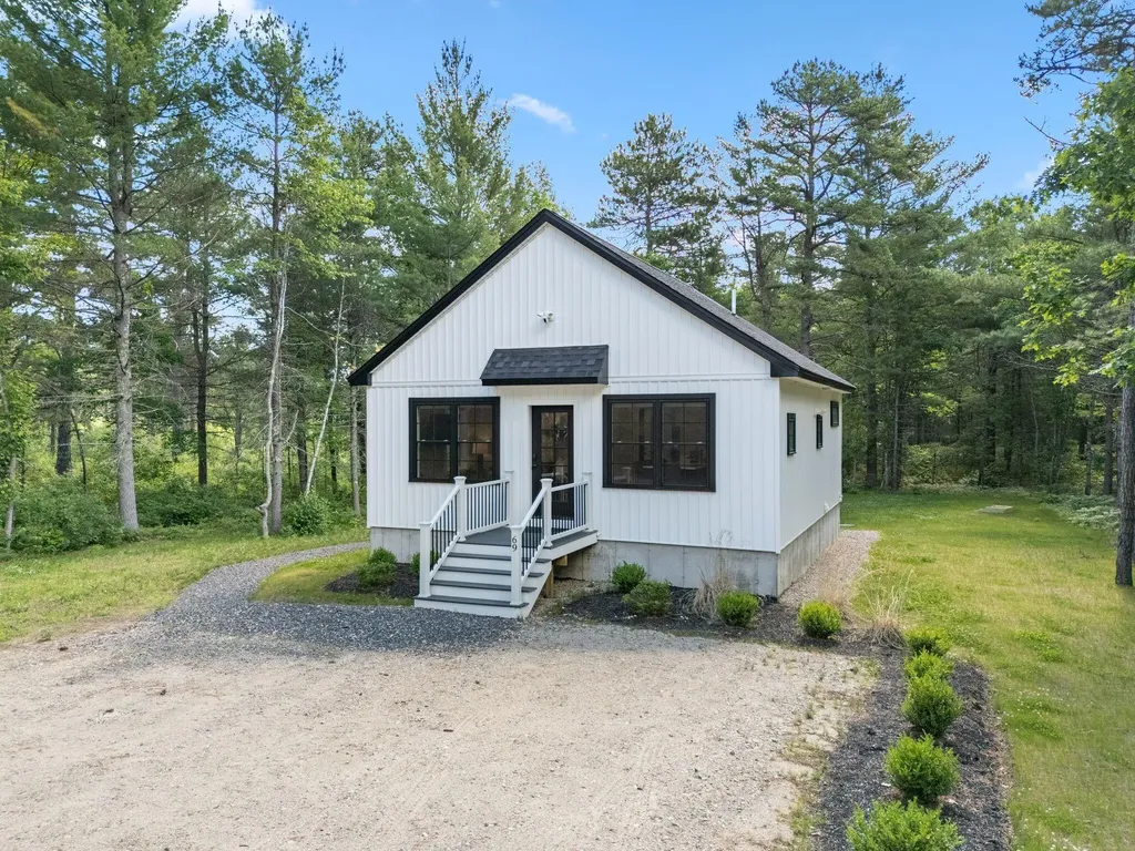 69 Bernier Lane Waterboro ME 04087