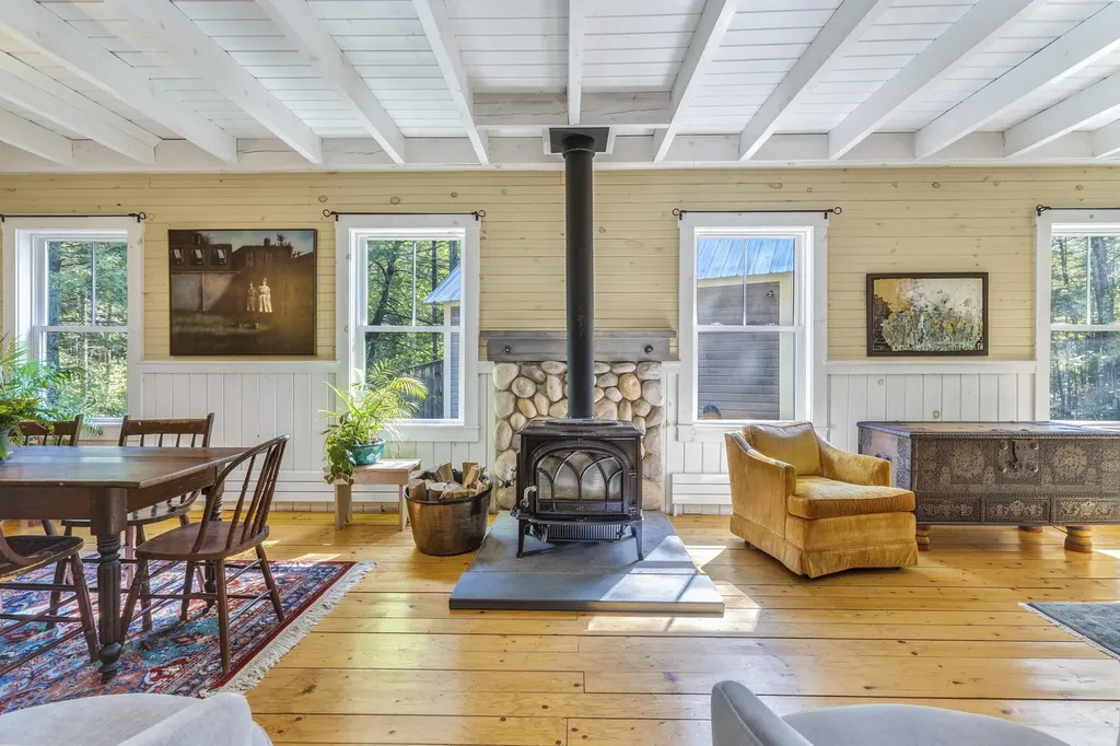 109 Pleasant Hill Road Freeport ME 04032
