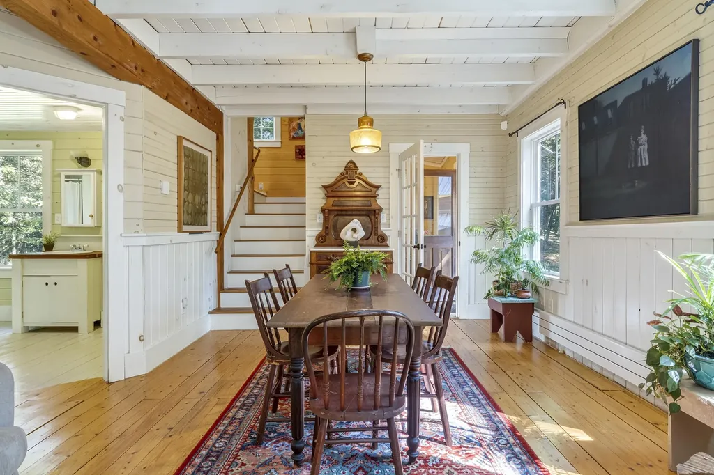 109 Pleasant Hill Road Freeport ME 04032