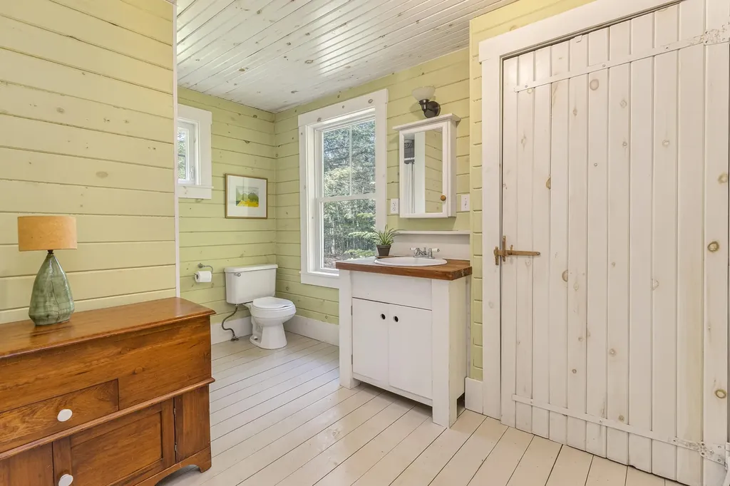 109 Pleasant Hill Road Freeport ME 04032