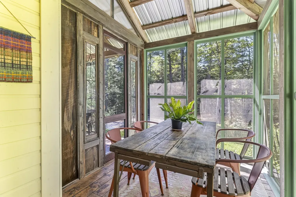 109 Pleasant Hill Road Freeport ME 04032