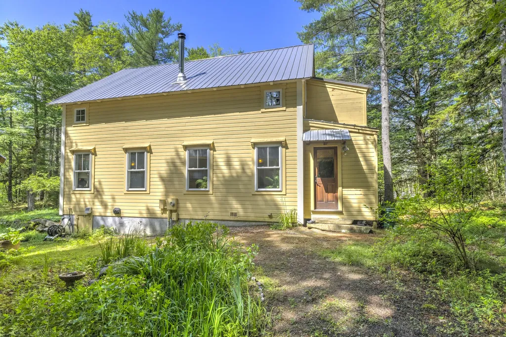 109 Pleasant Hill Road Freeport ME 04032
