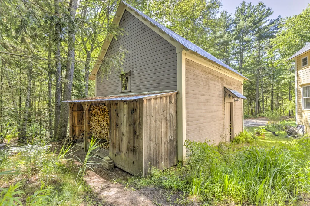 109 Pleasant Hill Road Freeport ME 04032