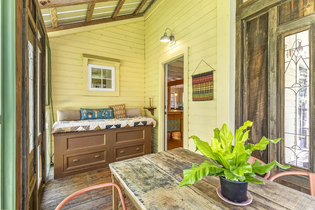 109 Pleasant Hill Road Freeport ME 04032